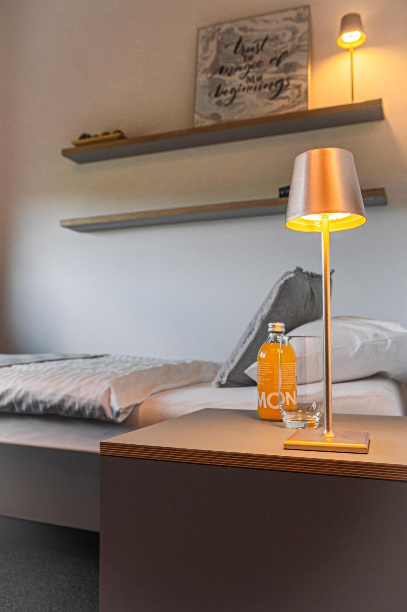 Hotel Am Campus Mönchengladbach Buitenkant foto