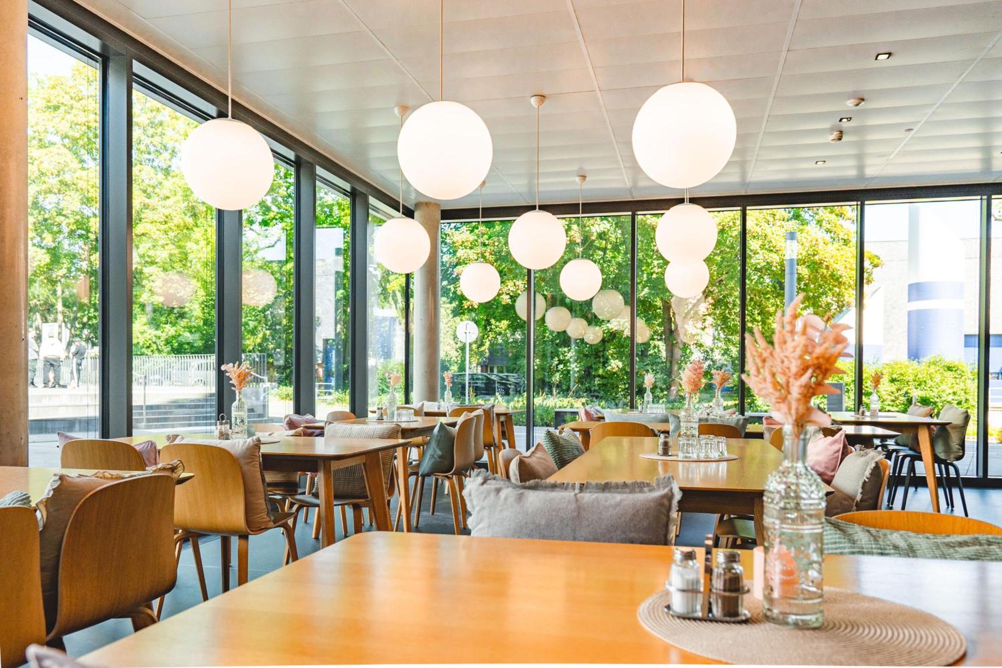 Hotel Am Campus Mönchengladbach Buitenkant foto